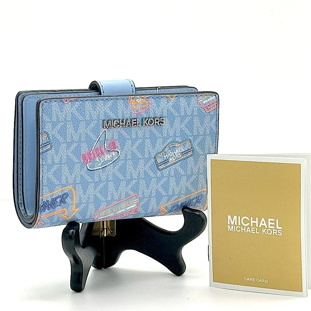 Michael Kors Jet Set Travel Medium Printed Signature Logo Bi-Fold Wallet LT SKY